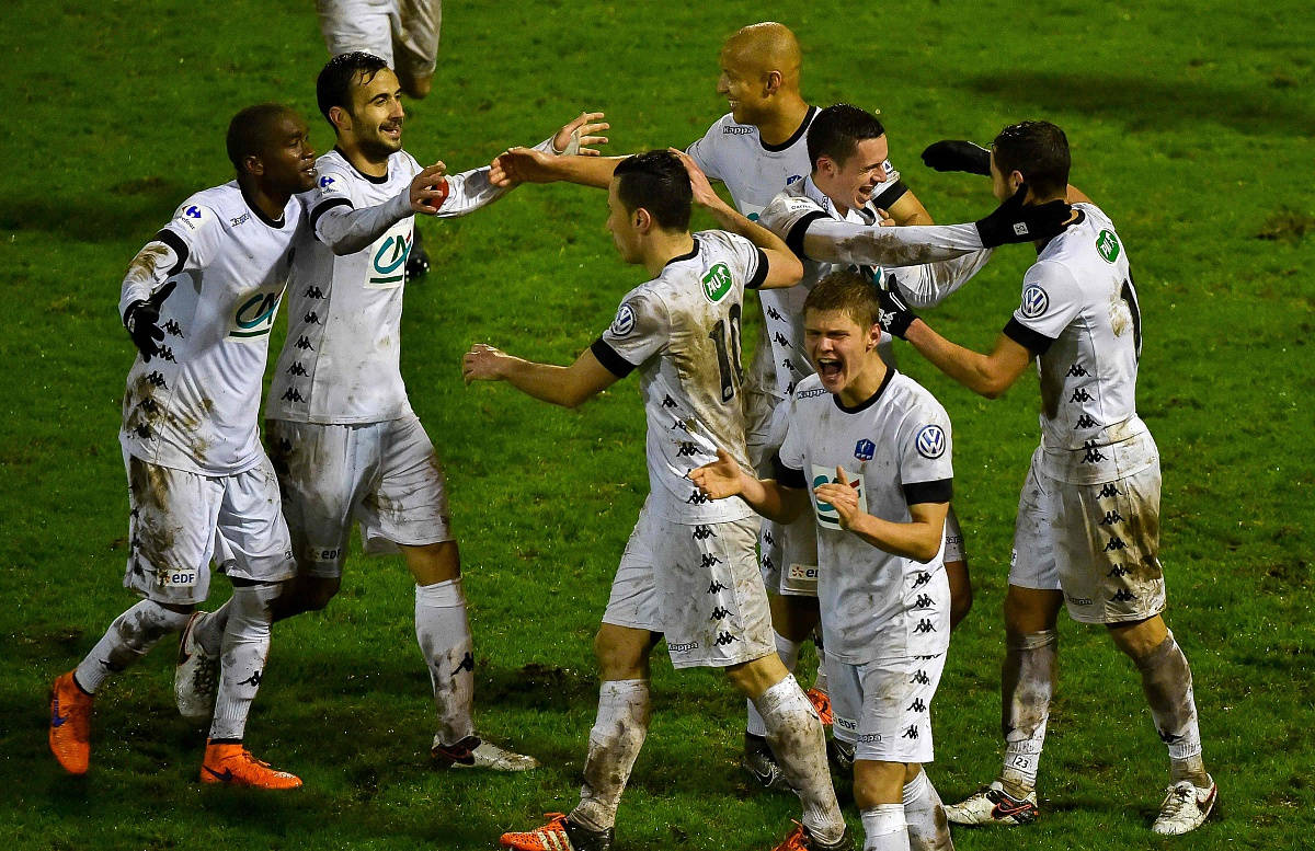 卡昂不敌波尔多，保级压力加大的简单介绍