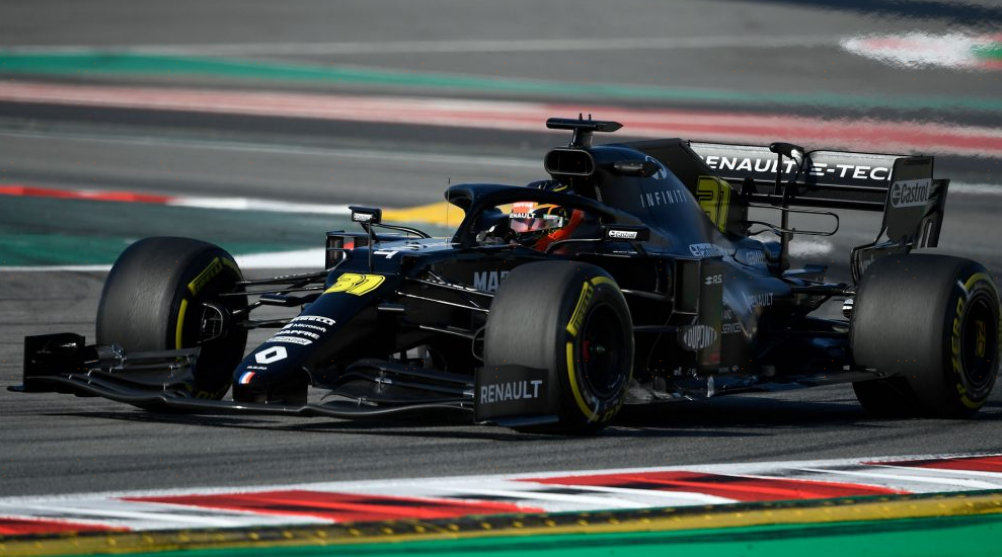 开云体育中国-阿斯顿马丁碾压雷诺车队，佩雷兹状态火热