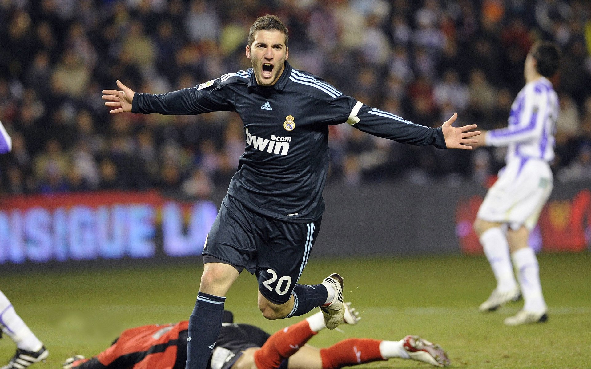 阿隆索的独舞，威廉姆斯战术完胜迈凯伦，一场属于老将的统治性表演