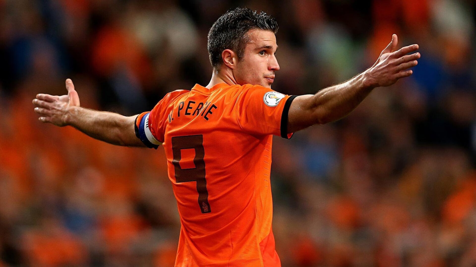 开云APP-沙漠绿茵的独舞，奥斯梅恩统治级数据背后，沙特与洪都拉斯的战术博弈